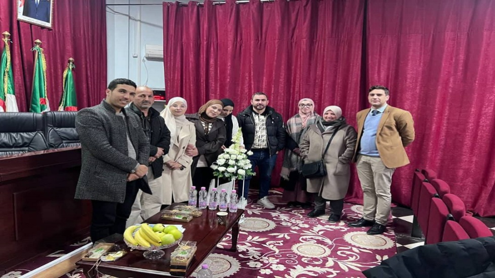 الطالبات: امنية تيفراني - تخصص طب - اماني تيفراني -ماستر 2 بيولوجية الخلوية  - مختاري خولة -- قابلة في الصحة العمومية